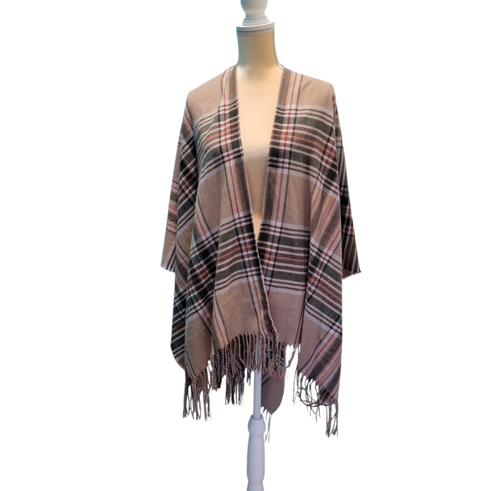 Marcus Adler New York Plaid Wrap Cape Fringe One Size Open Front Shawl